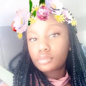 Meet your Posher, Paige